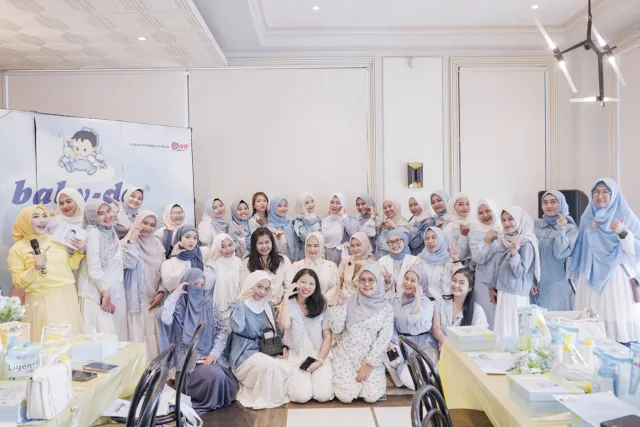 Baby-dee Gelar Momfluencer Gathering di Palembang, Edukasi Pentingnya Perawatan Kulit Bayi Sejak Dini